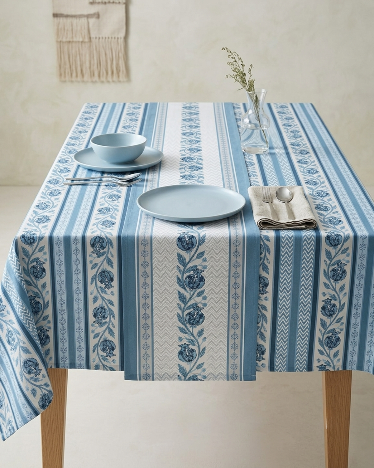 Anar Blue Cotton Water-repellent Table Cover