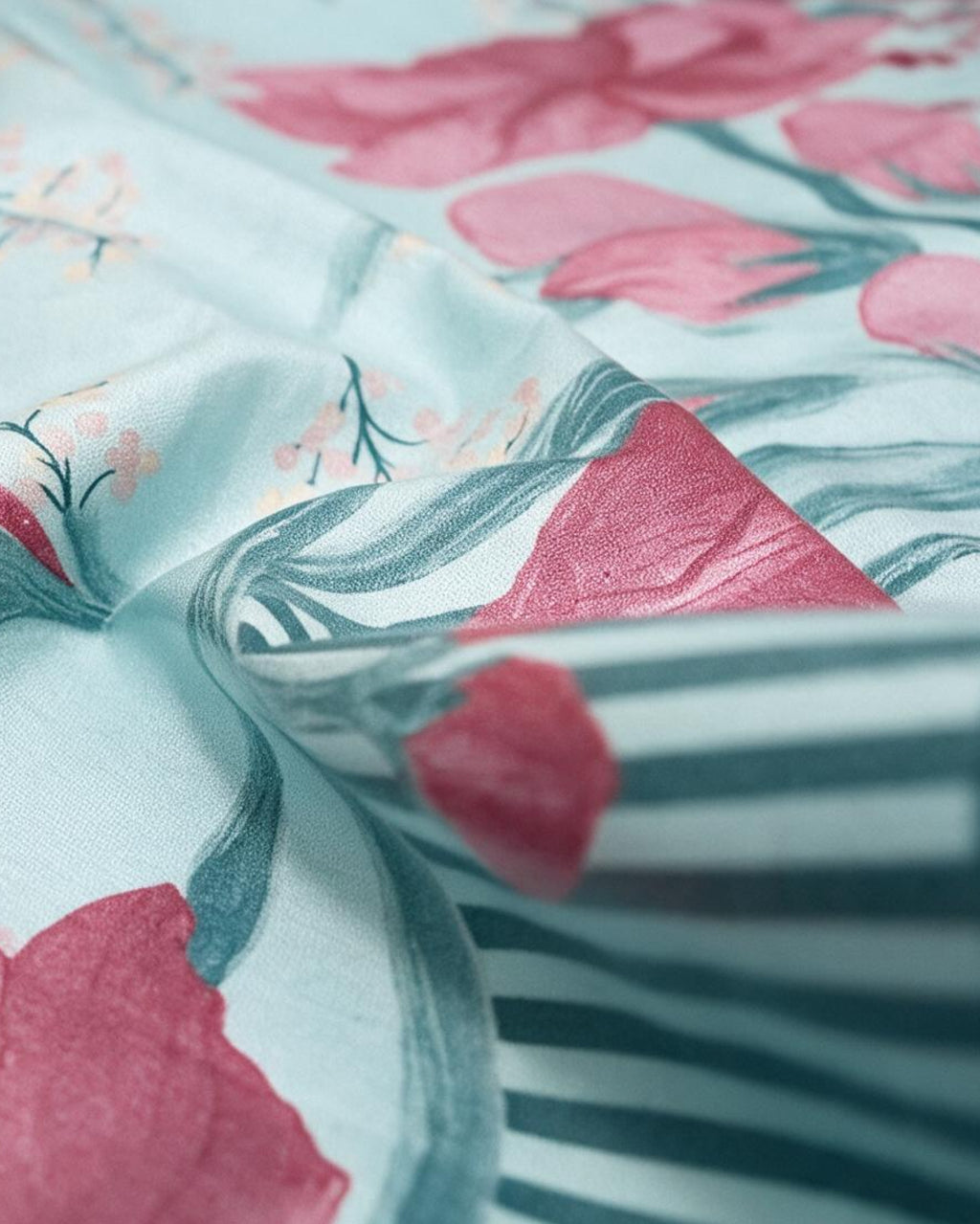 Bloomingdale Blue Cotton Water-repellent Table Cover