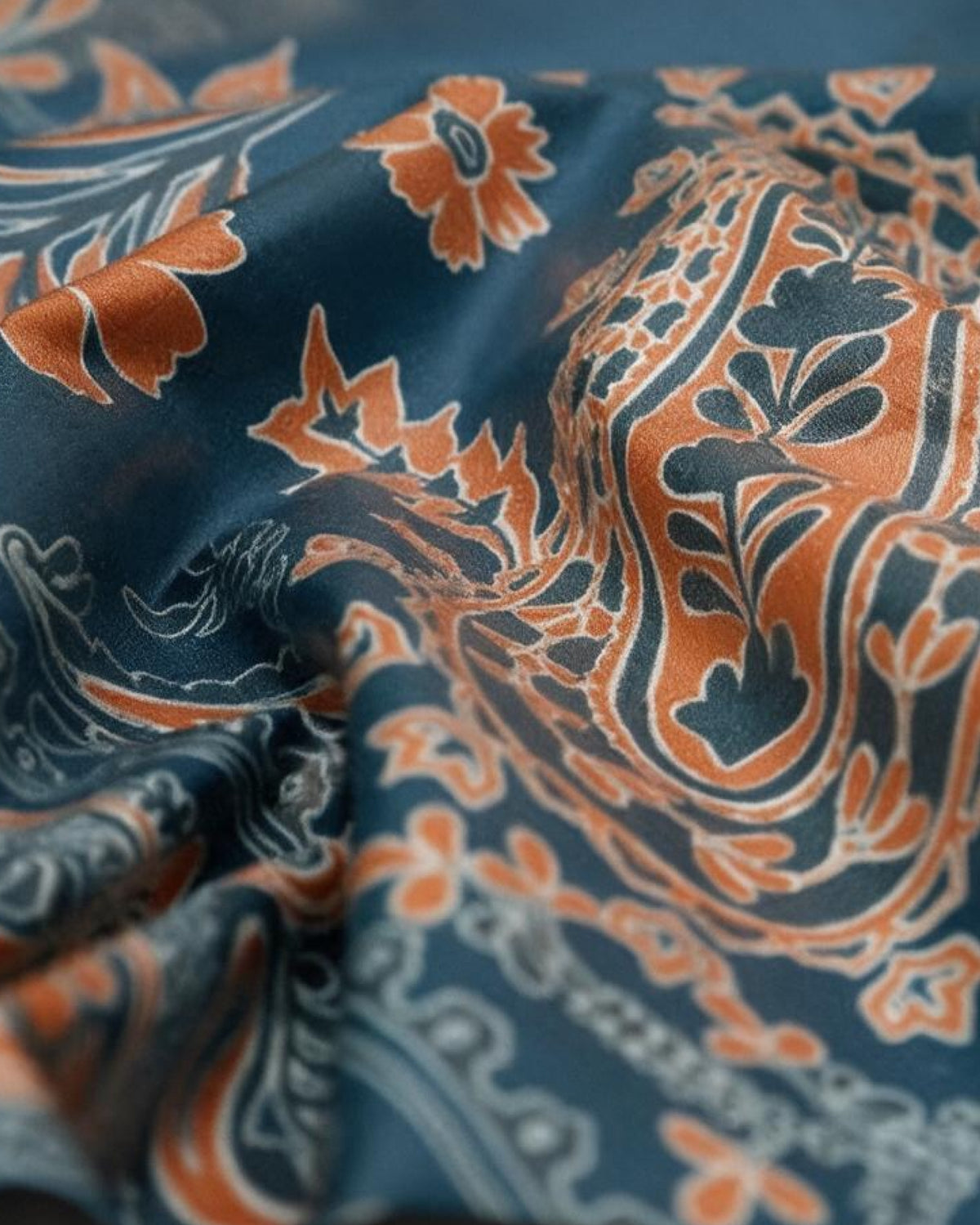 Paisely Teal Water-repellent Table cover