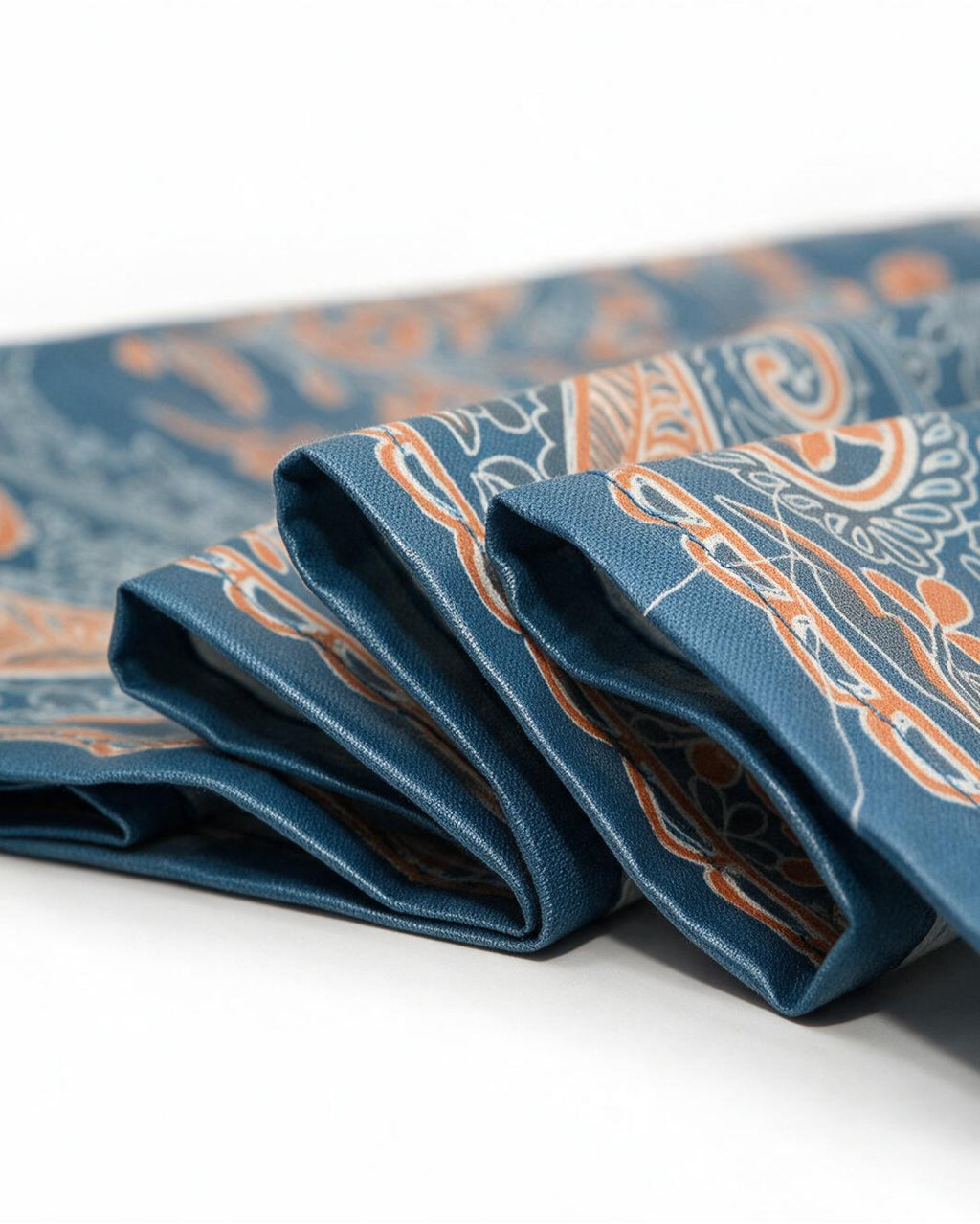 Paisely Teal Water-repellent Table cover
